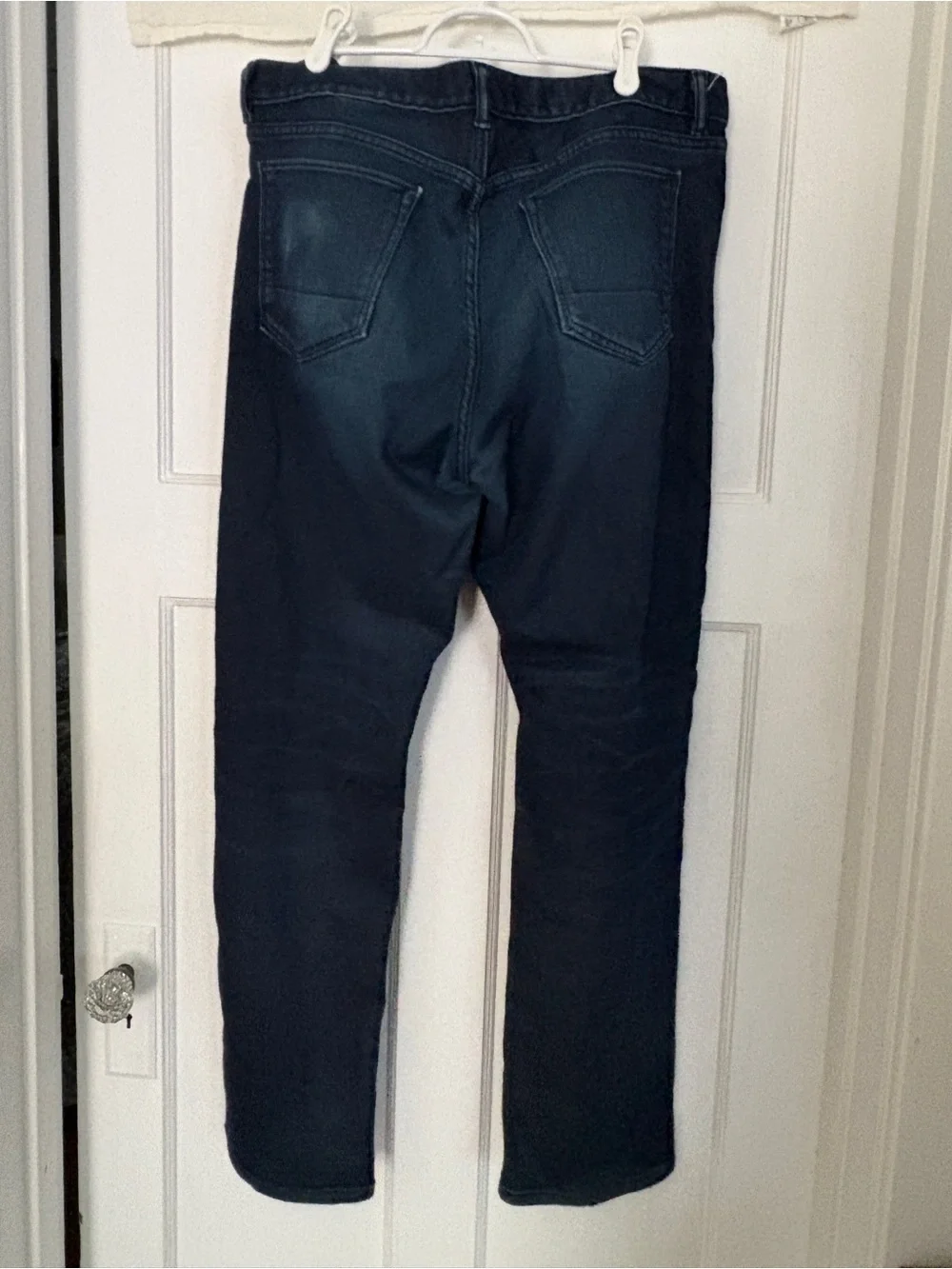 Men’s dark wash straight leg jeans